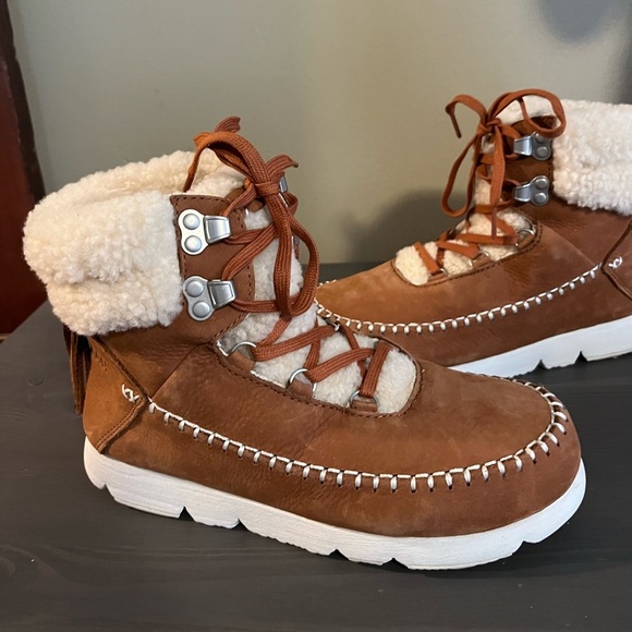 Manitobah Pacific Hiker Waterproof Leather Boots NEW - Picture 5 of 9